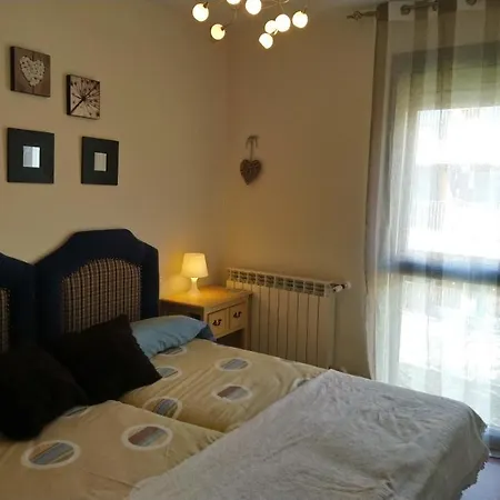 Lägenhet Margas. Golf. Bici. Esqui. Piscina.