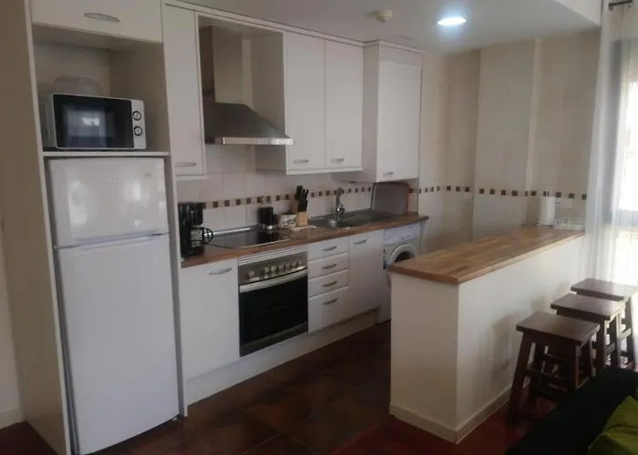 Margas. Golf. Bici. Esqui. Piscina. Sabiñánigo