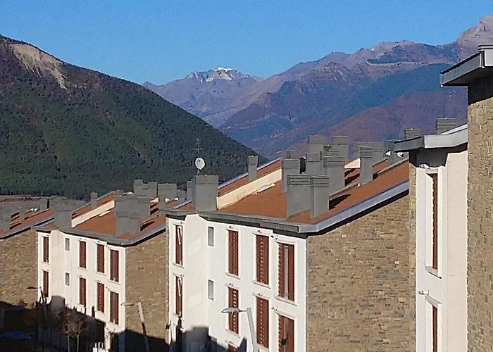 Margas. Golf. Bici. Esqui. Piscina. * Sabiñánigo